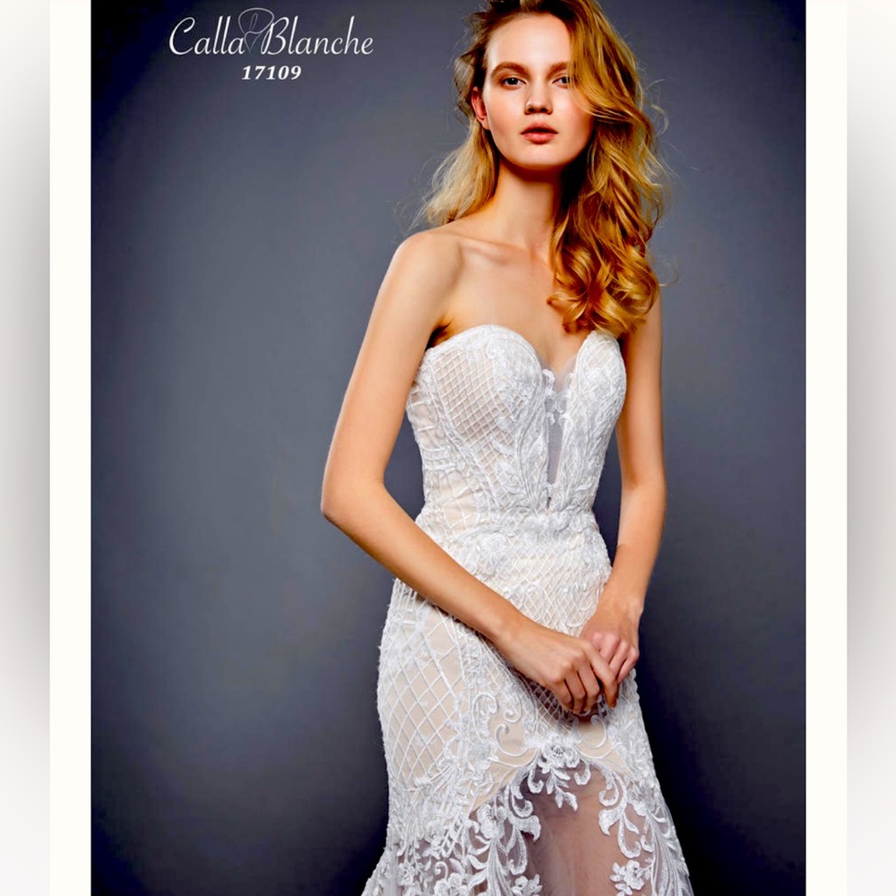 Calla blanche wedding dress